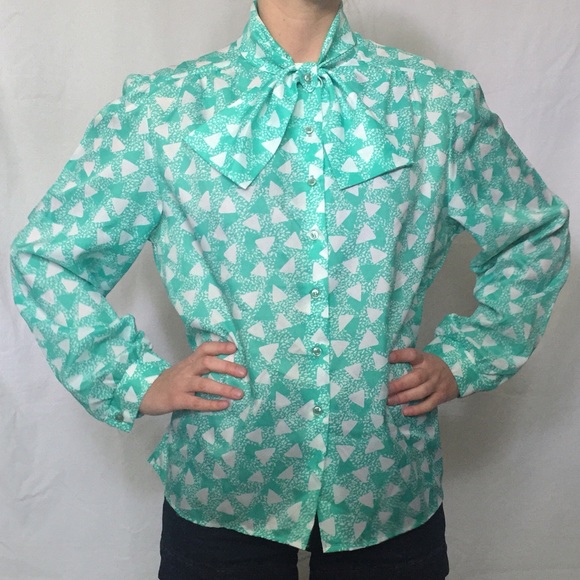 Vintage Tops - Vintage 1980s Aqua and White Geometric Print Top